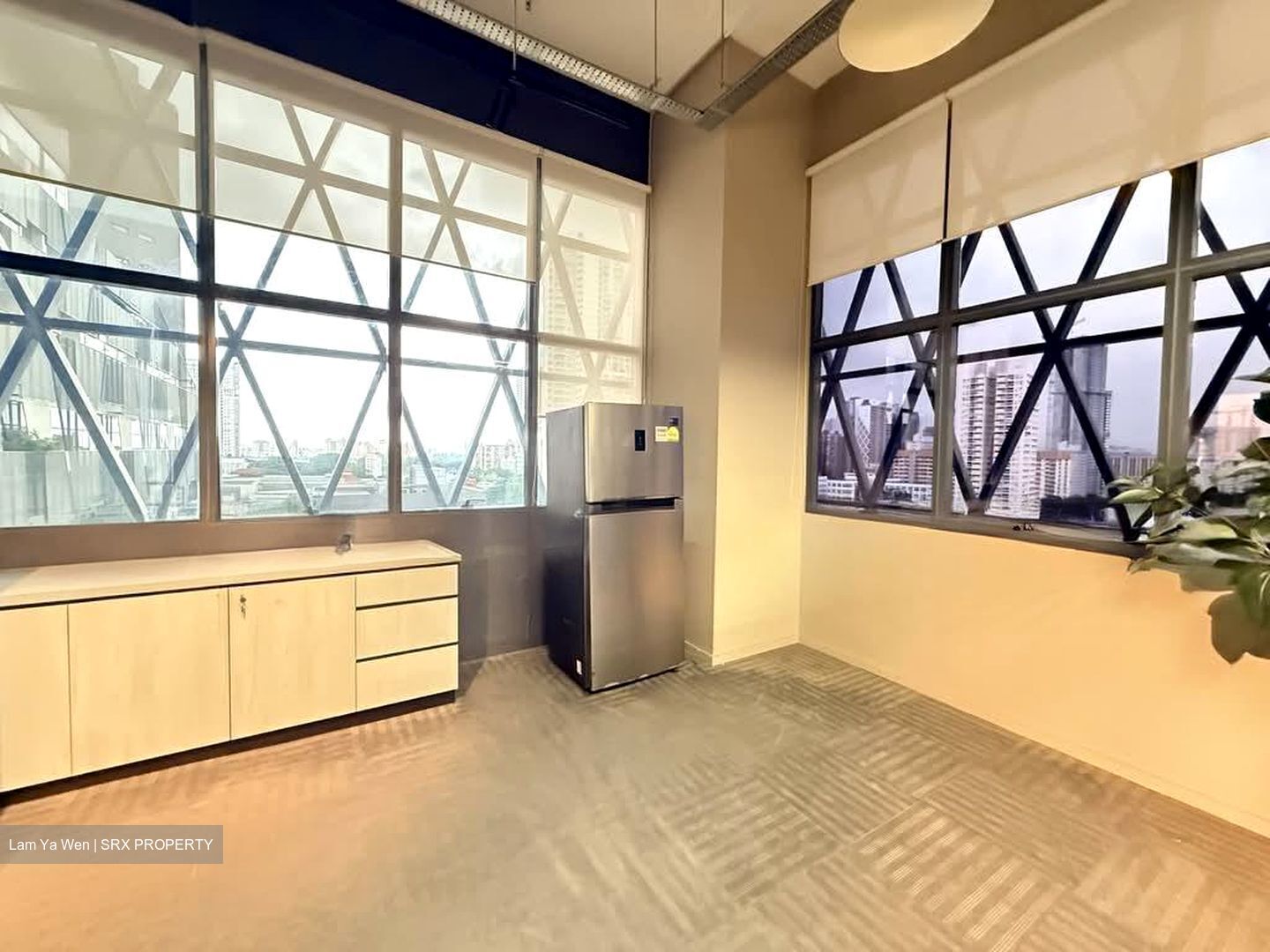 Ct Hub 2 (D12), Office #563317121